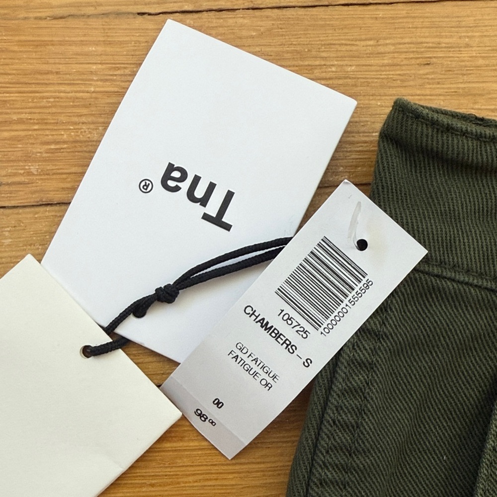 Aritzia Green Cargo Pants - Picture 3 of 9